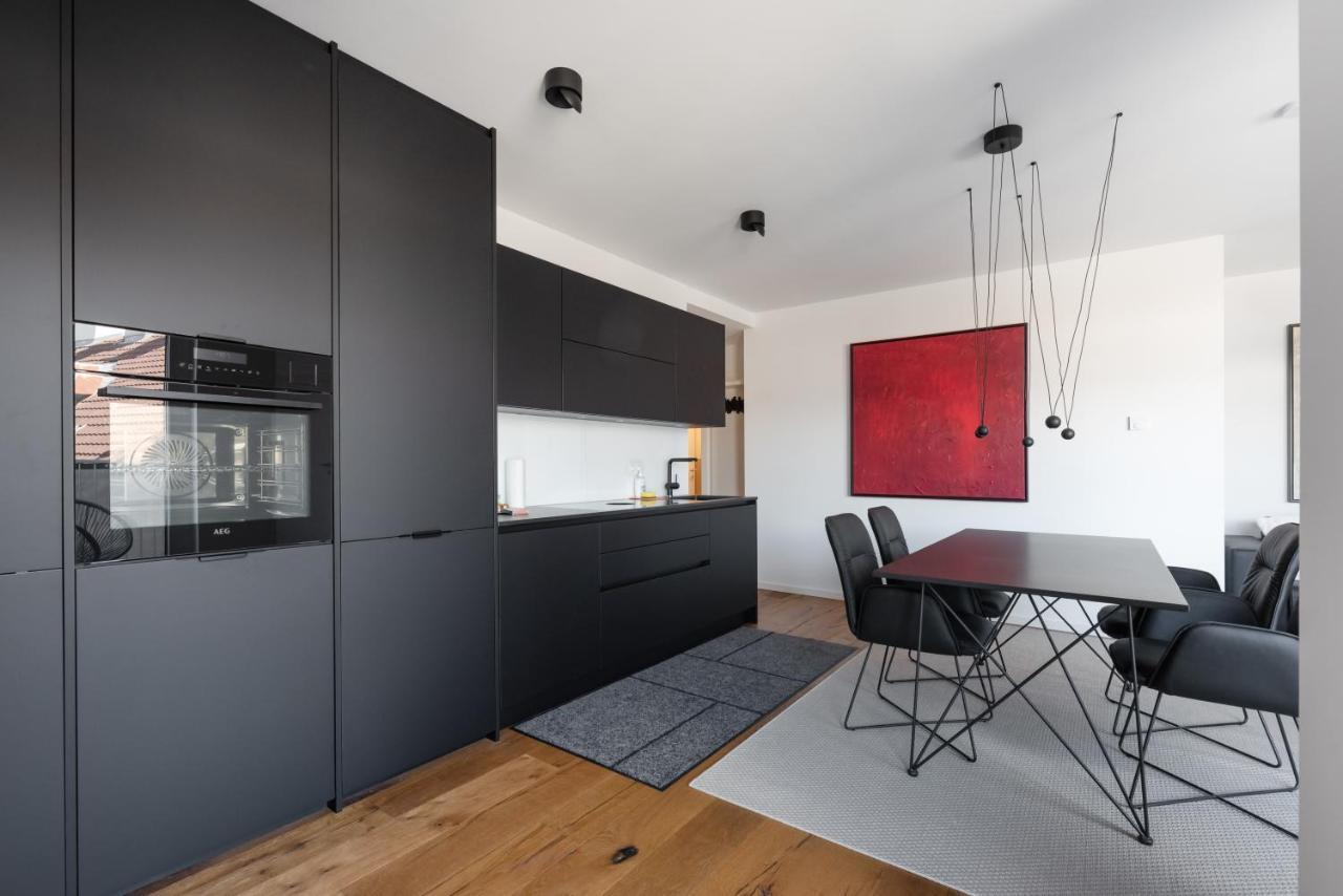 Stylisches Apartment In Zentraler Gruenruhelage Mit Garagenplatz Vienna Esterno foto