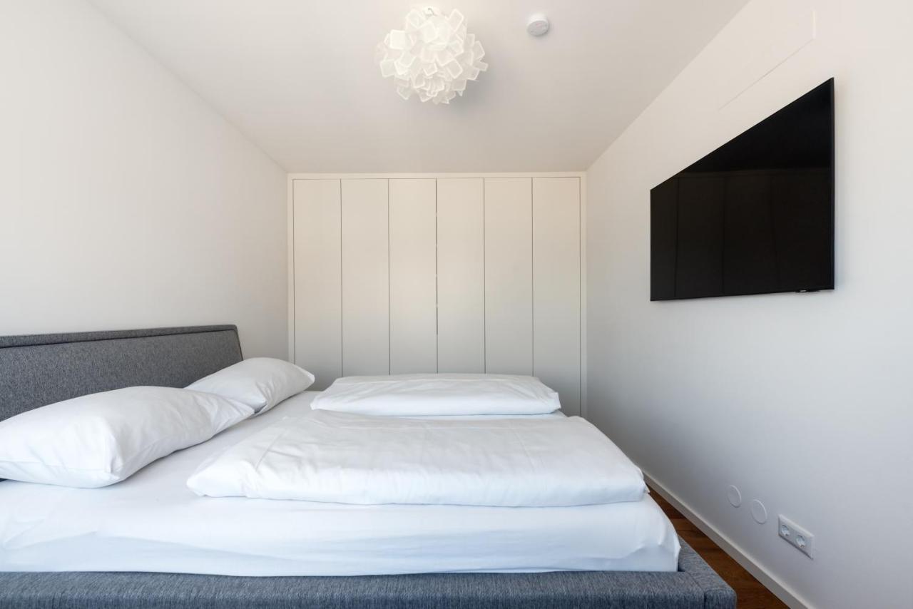Stylisches Apartment In Zentraler Gruenruhelage Mit Garagenplatz Vienna Esterno foto