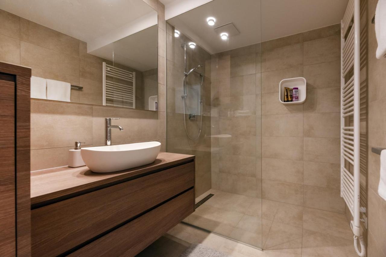 Stylisches Apartment In Zentraler Gruenruhelage Mit Garagenplatz Vienna Esterno foto